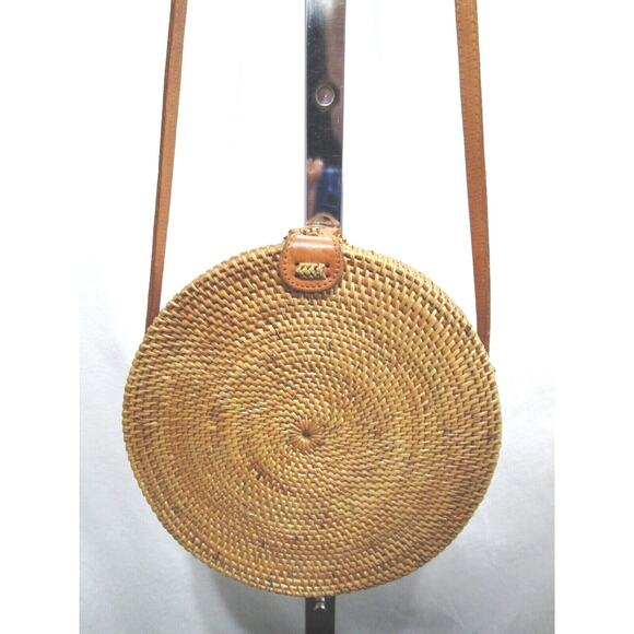 Straw Studios Bali Round Rattan & Leather Hand Woven Crossbody Circle Bag Purse - Picture 1 of 12